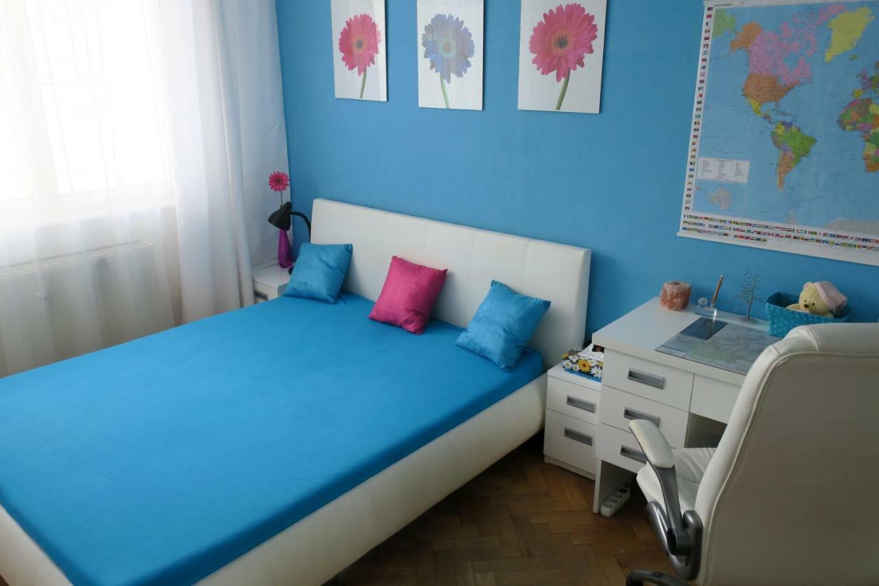 Cozy Blue Apartment Prešov Exterior foto